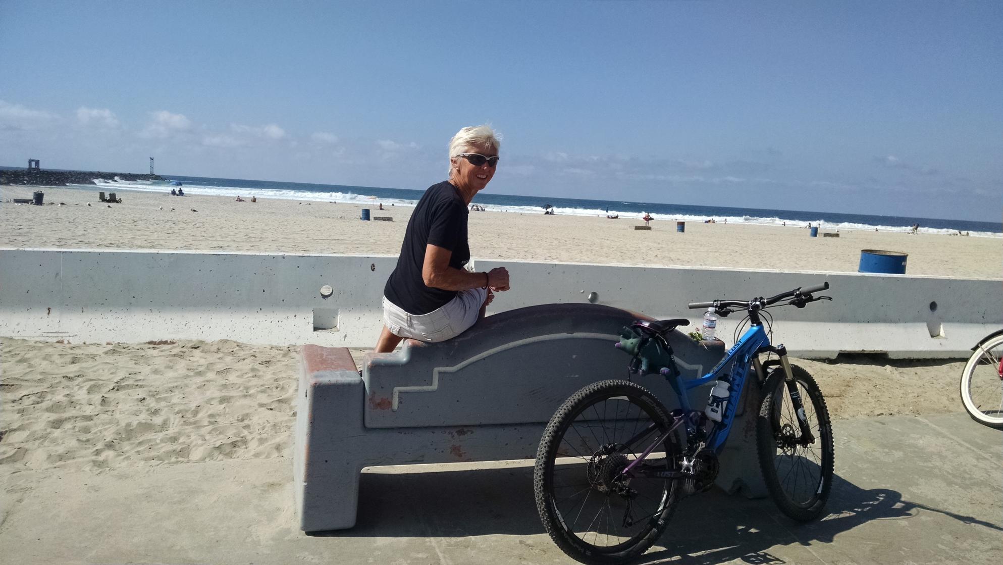 2012 Giant lust Blue