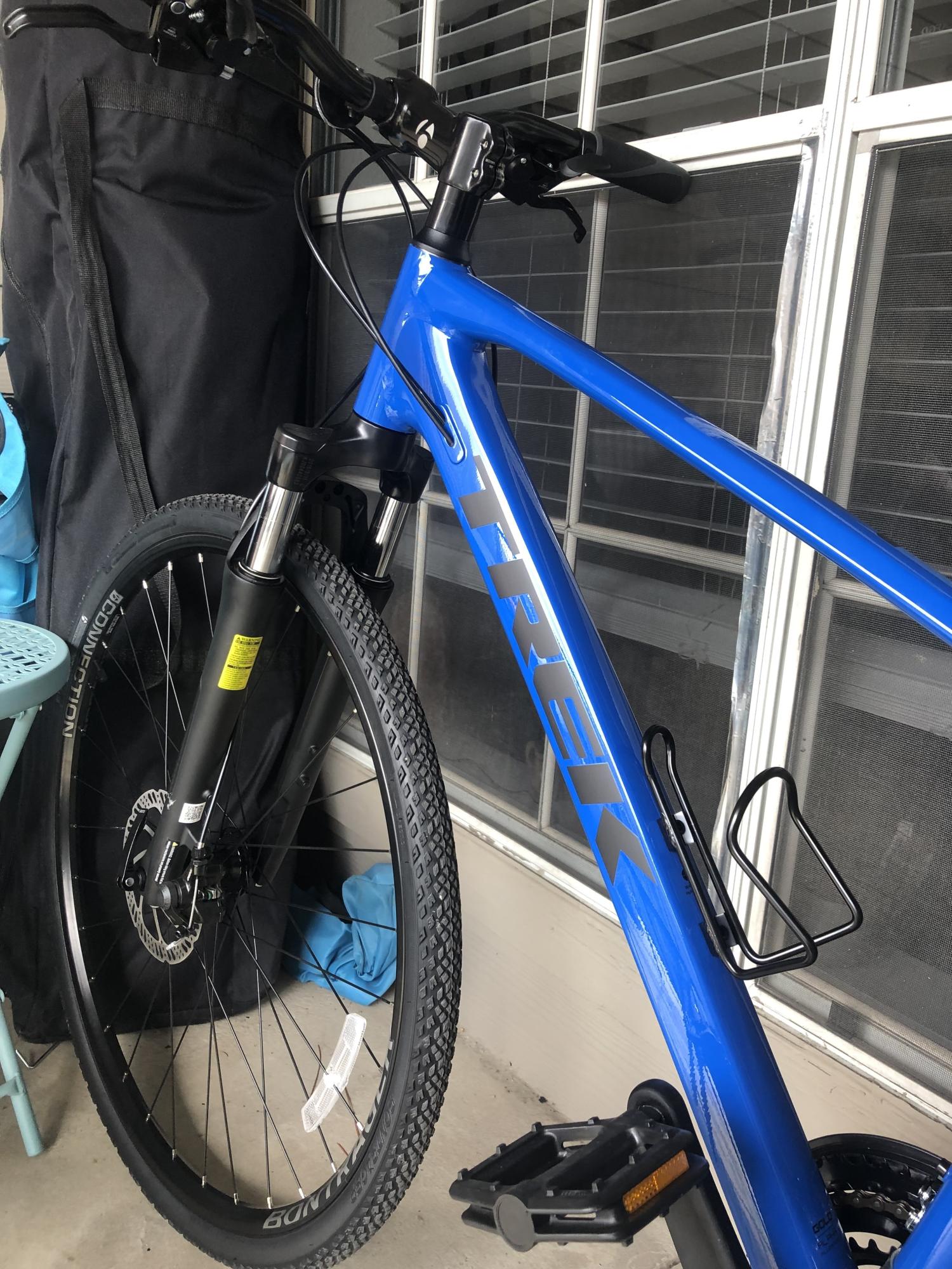2022 Trek Men’s Blue