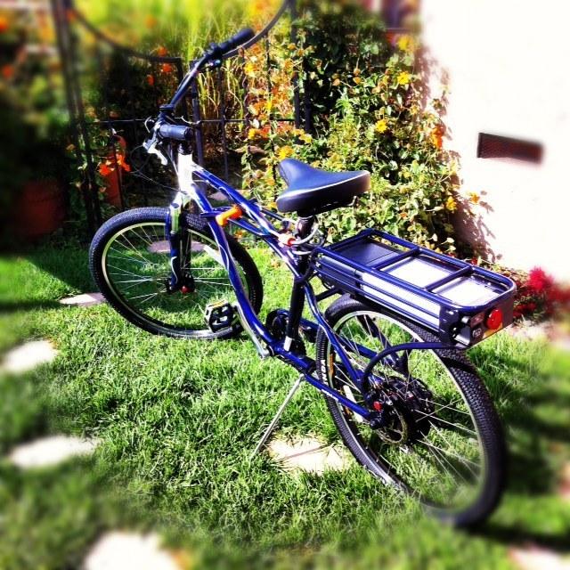 2011 Izip Hybrid Electric Zuma  Black