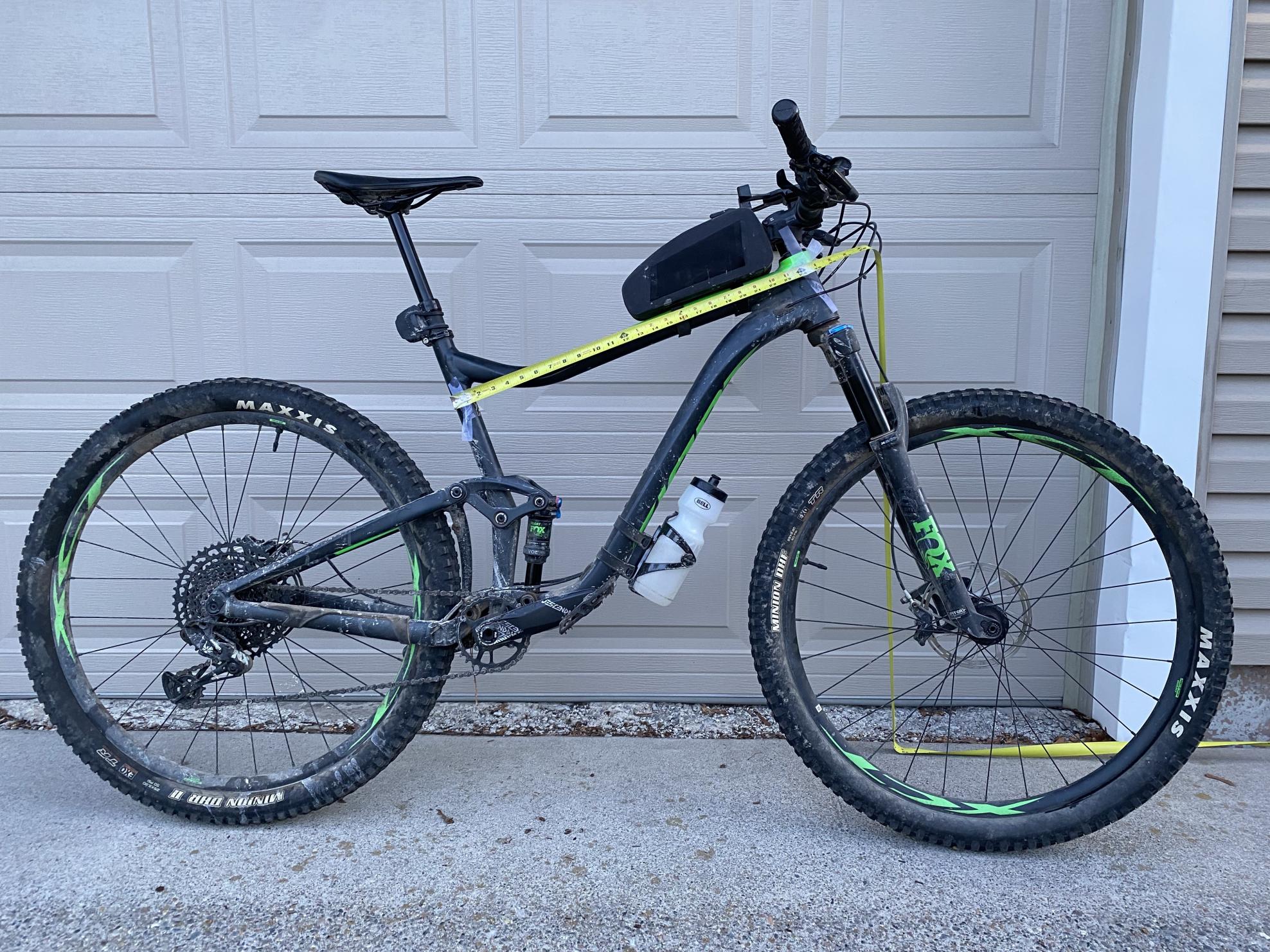 2019 Giant Trance 2 XL 29er Black and Green