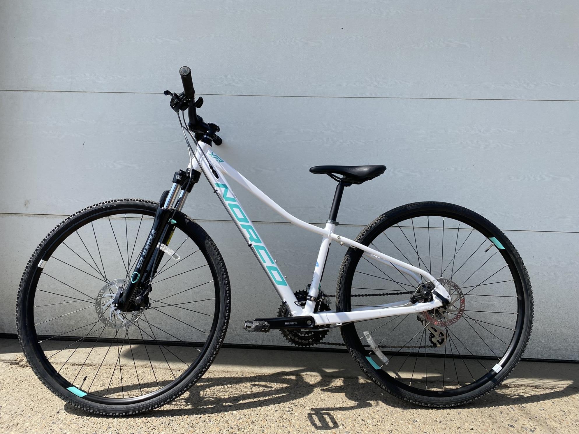 2023 Norco Bikes XFR White and Blue