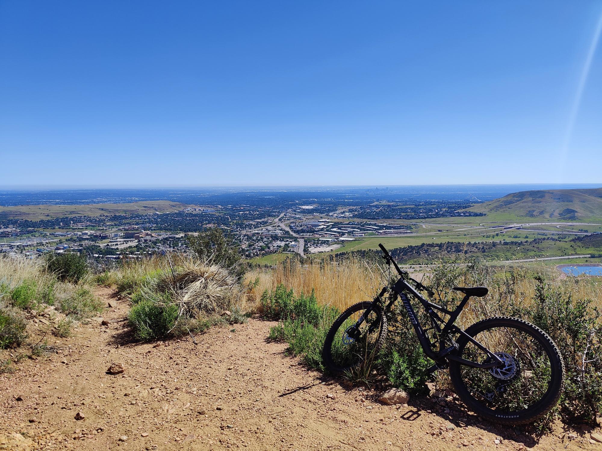 2021 Specialized Stumpjumper Comp Silver, gray or bare metal
