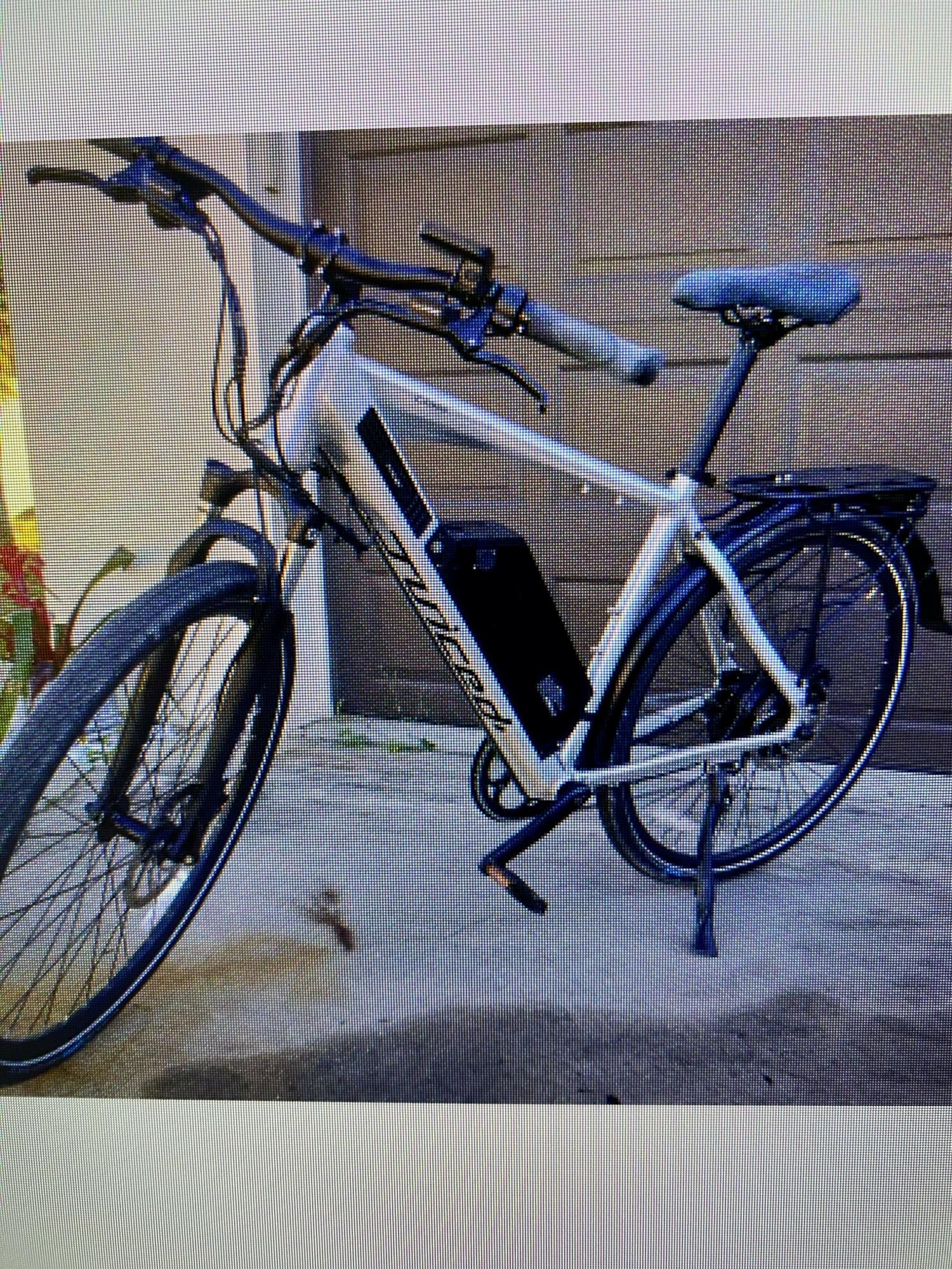 2021 Juiced Bikes Cross X Silver, gray or bare metal