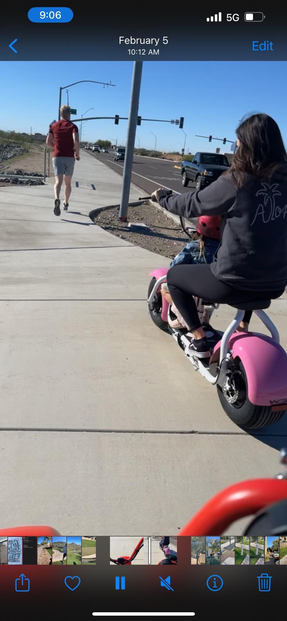 2022 West Coast Scooters Huntington e-scooter Red