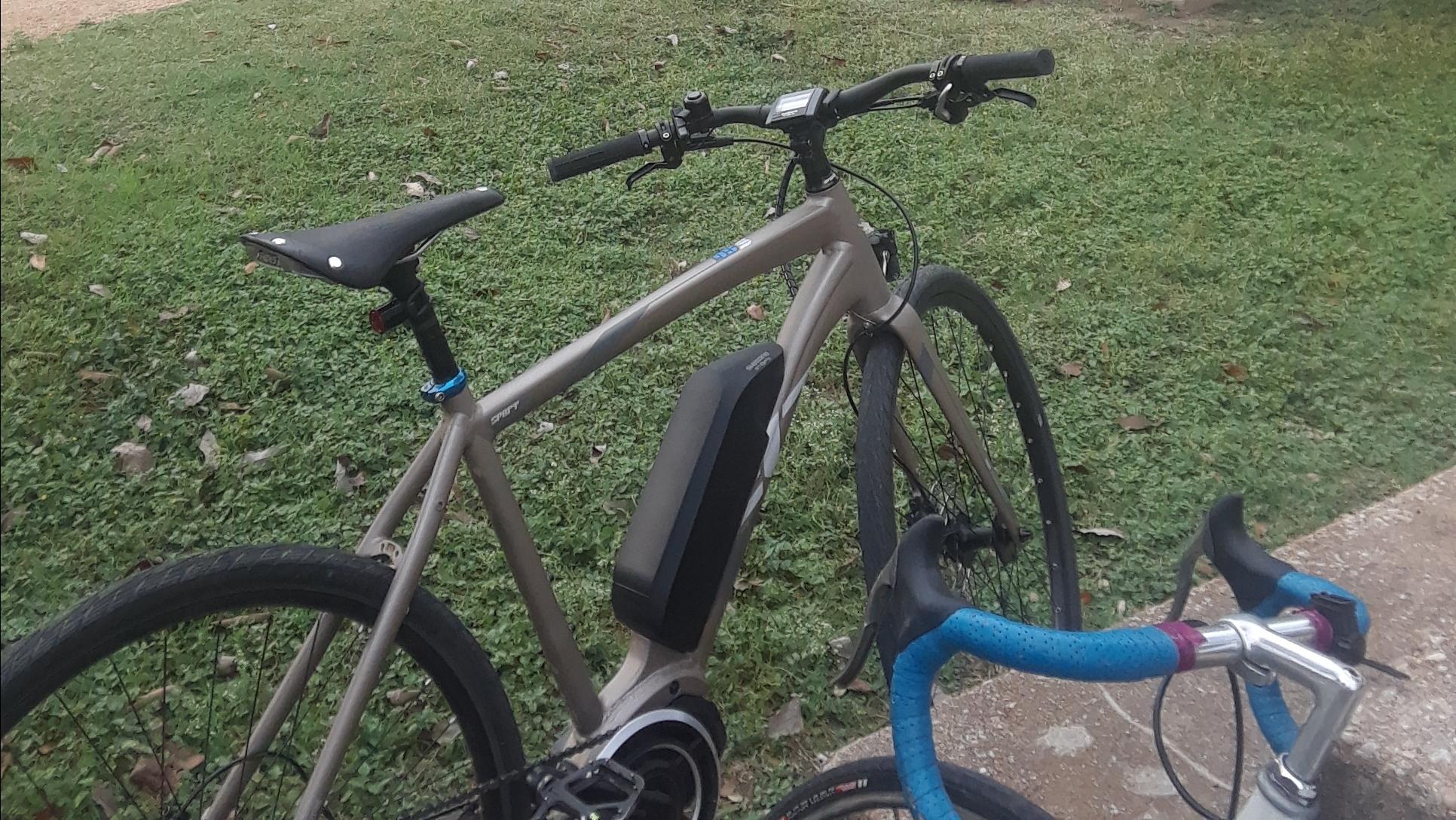 2017 Felt Sport E Silver or Gray