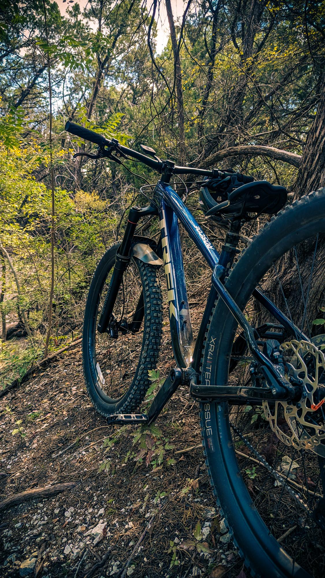 2023 Trek Roscoe 8 Blue