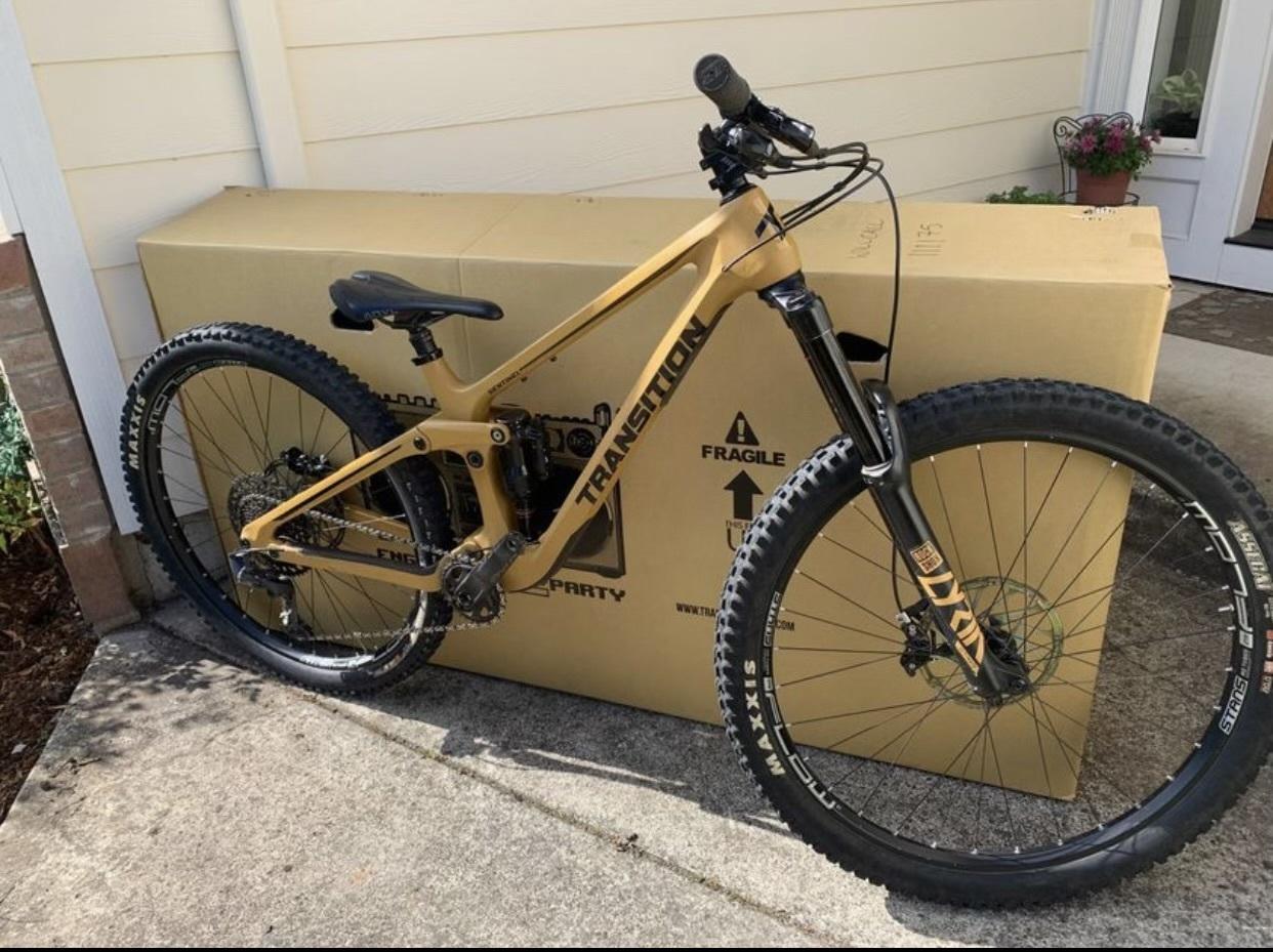 2024 Transition Bikes Sentinel Yellow or Gold