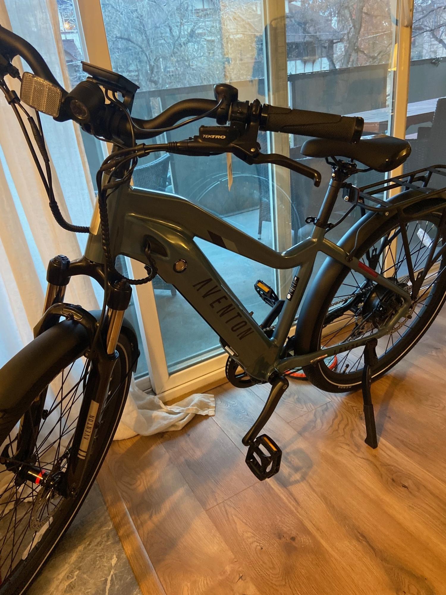 2023 Aventón Level.2 Commuter Blue