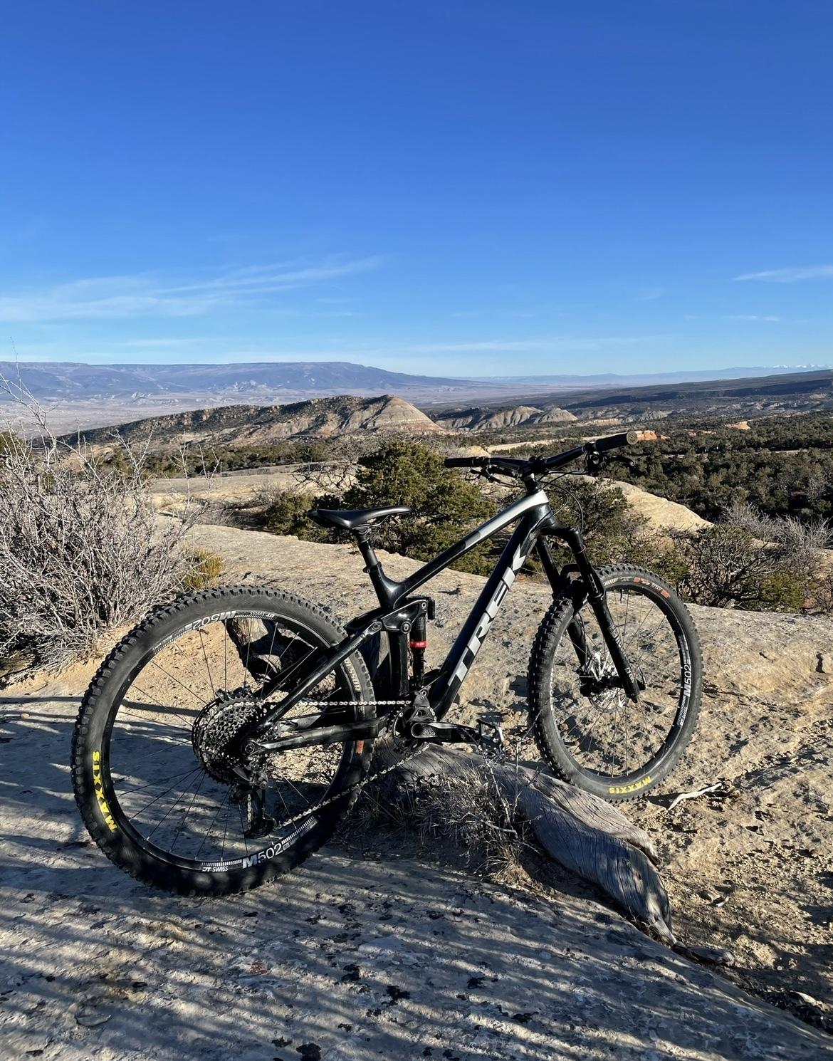 2018 Trek Remedy Black
