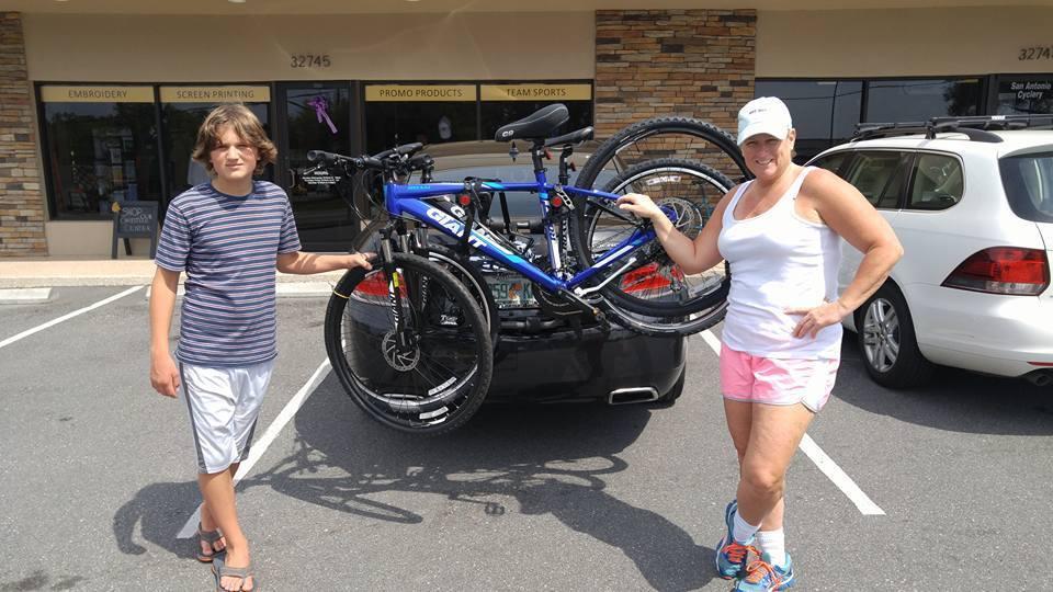 2016 Giant Roam Blue