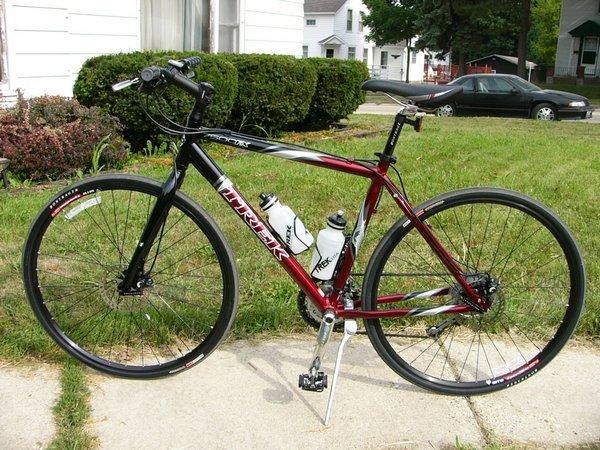 2005 Trek 7500fx  Black